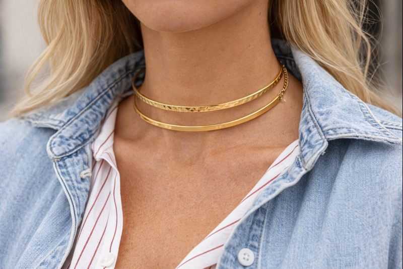 Noor – Choker dorado doble textura