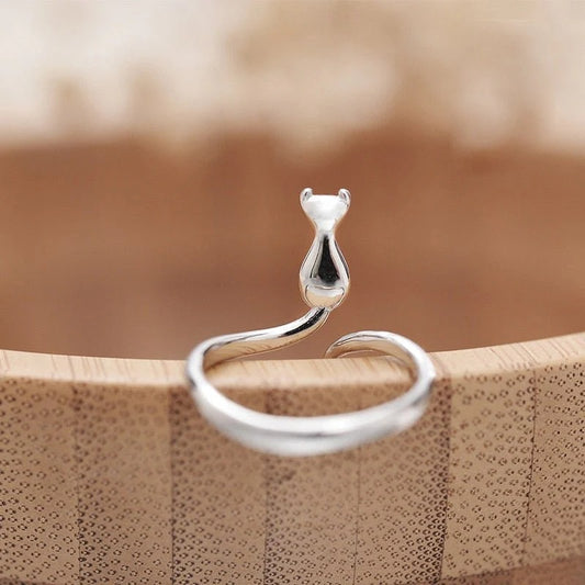 Mina – Anillo Ajustable de Gato Minimalista en Plata