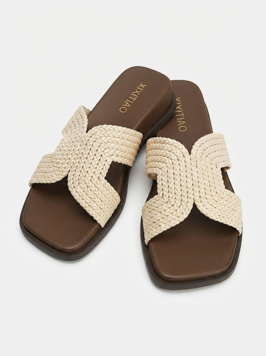 Africa | Sandalia