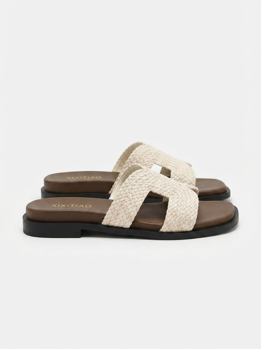 Africa | Sandalia
