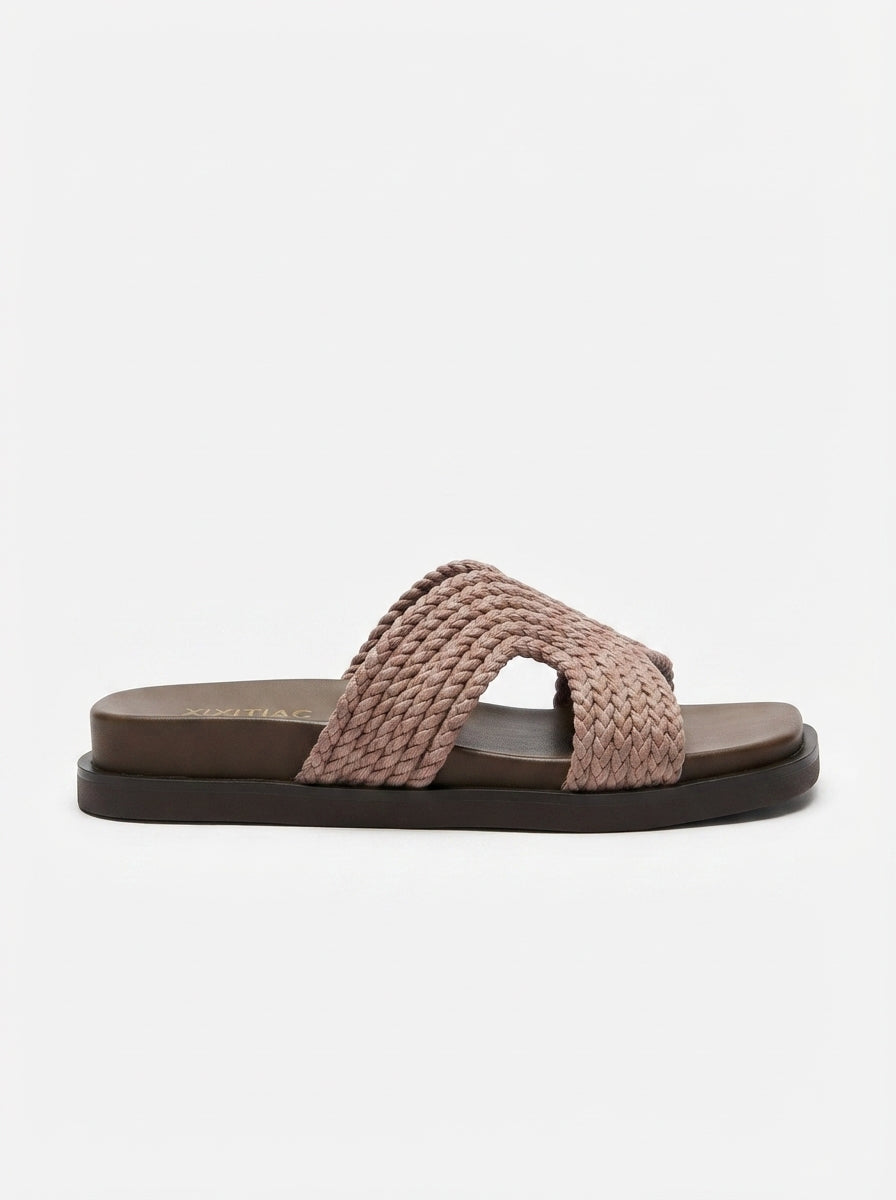 Africa | Sandalia