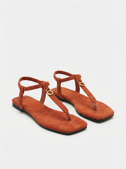Sisu | Sandalia