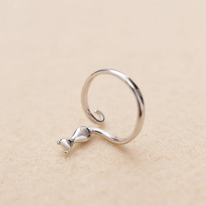 Mina – Anillo Ajustable de Gato Minimalista en Plata